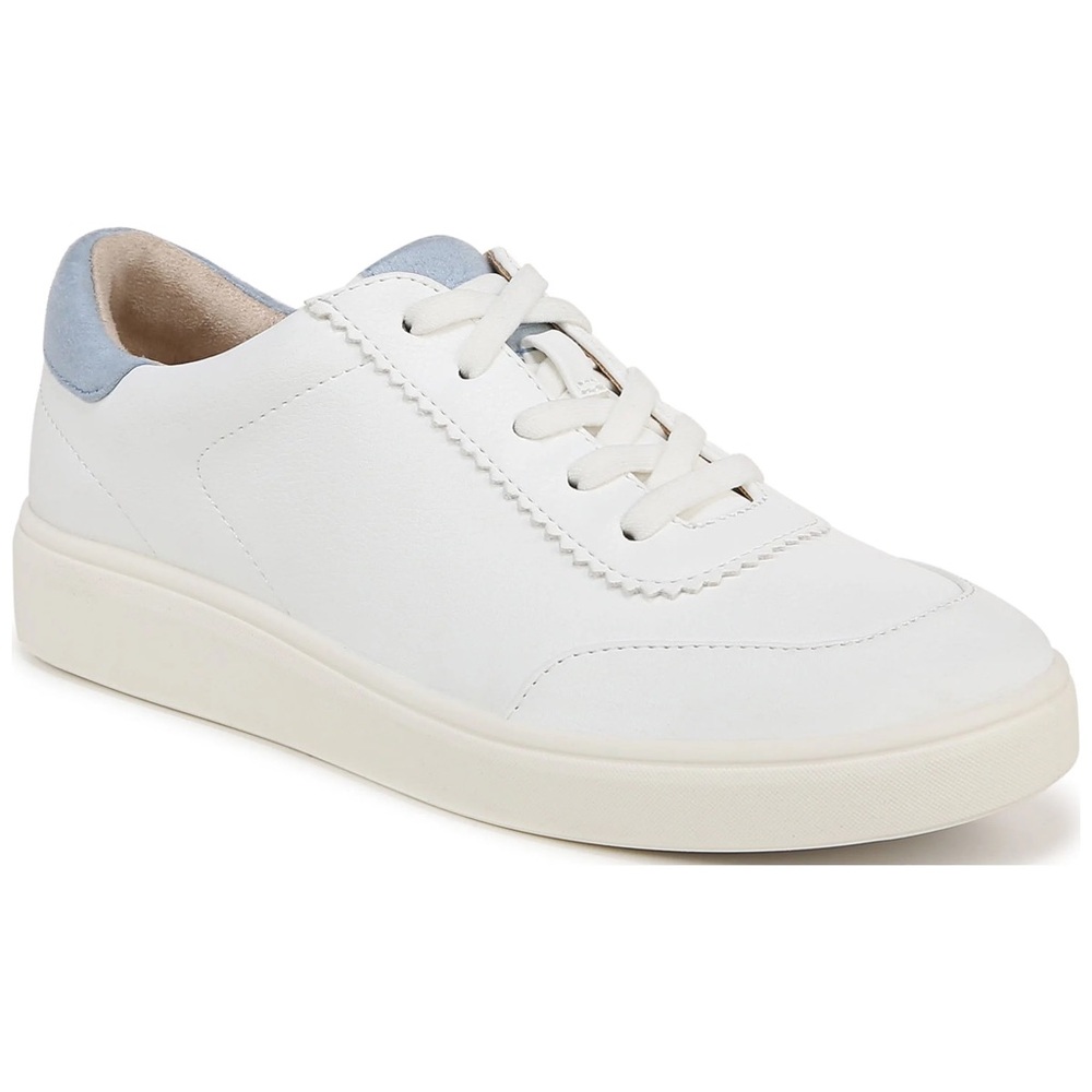 LIFESTRIDE Happy Hour White with Light Blue Accent Comfort Sneakers Size 8